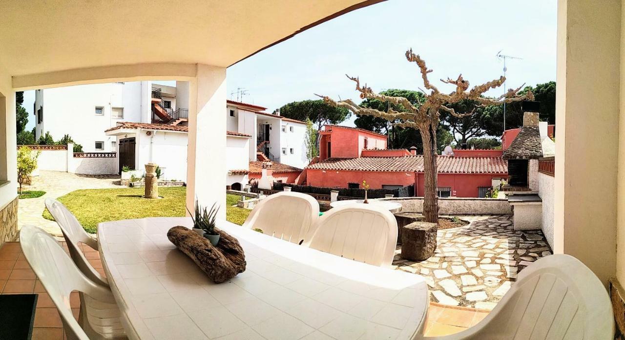 Vacay Apartamento Montgo, Agradable Jardin! En Costa Brava L'Escala! Buitenkant foto